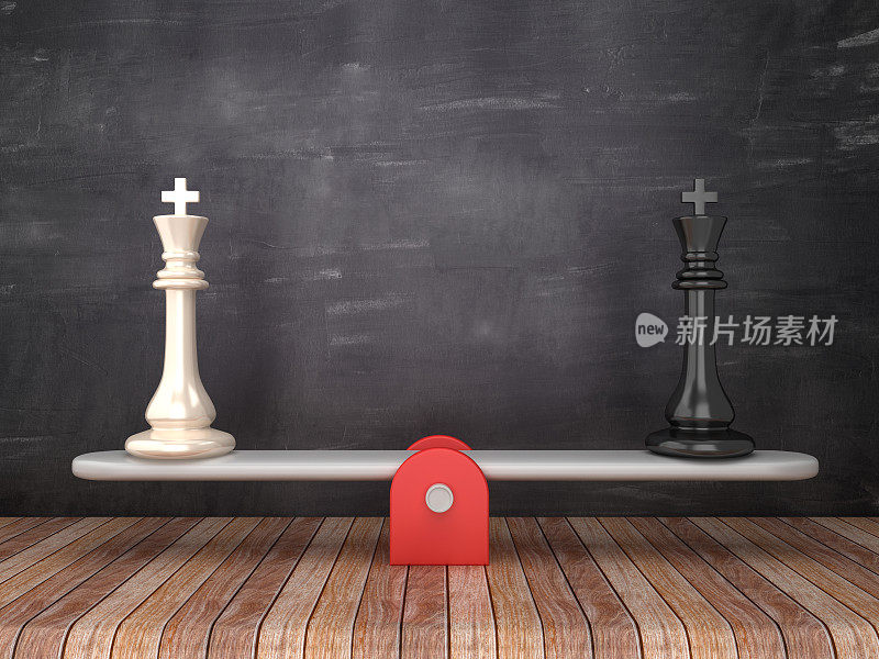 跷跷板规模与国王象棋棋子在黑板上的背景- 3D渲染